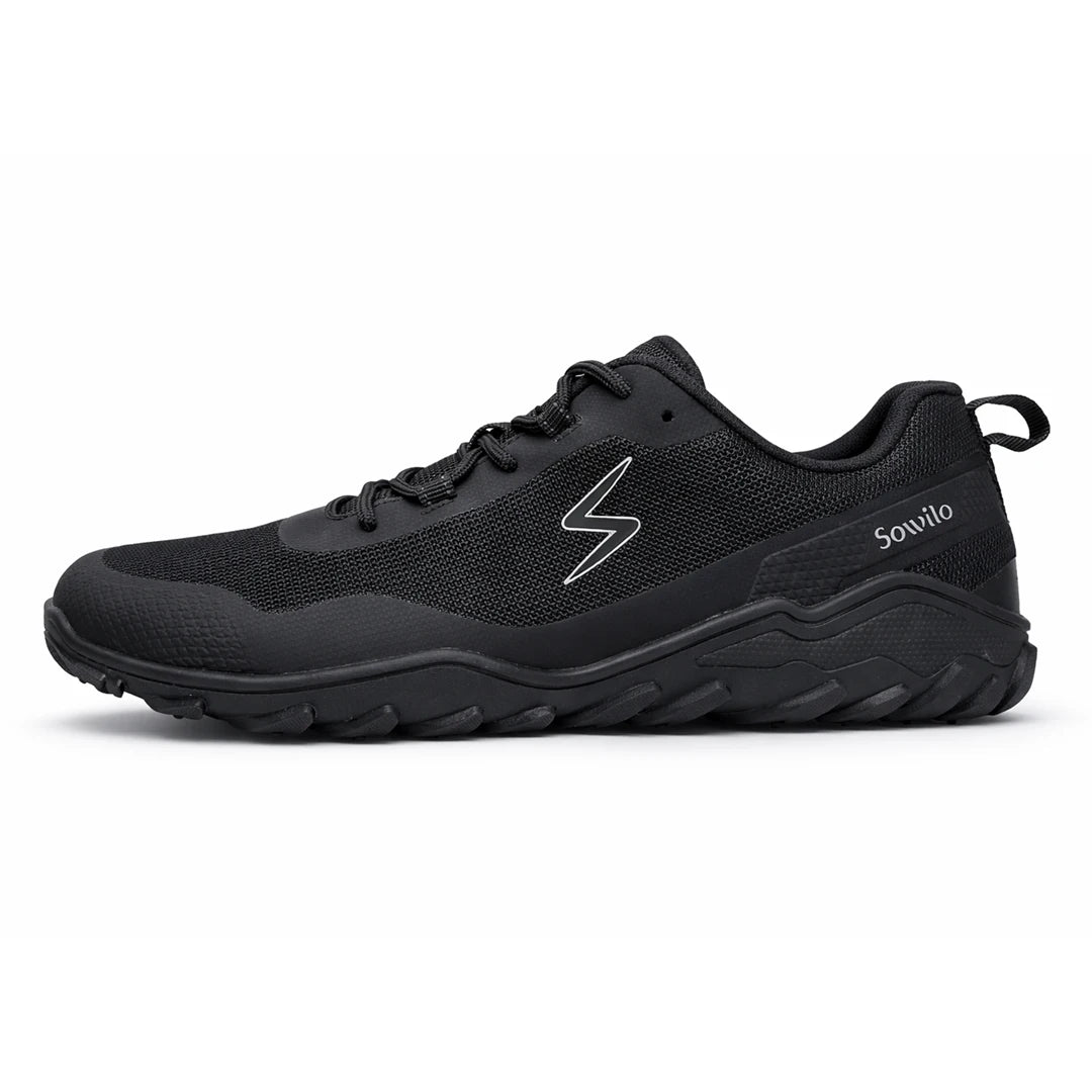 Calzado funcional barefoot negro Sowilo Algiz, diseño sobrio y técnico con suela plana para máxima estabilidad.