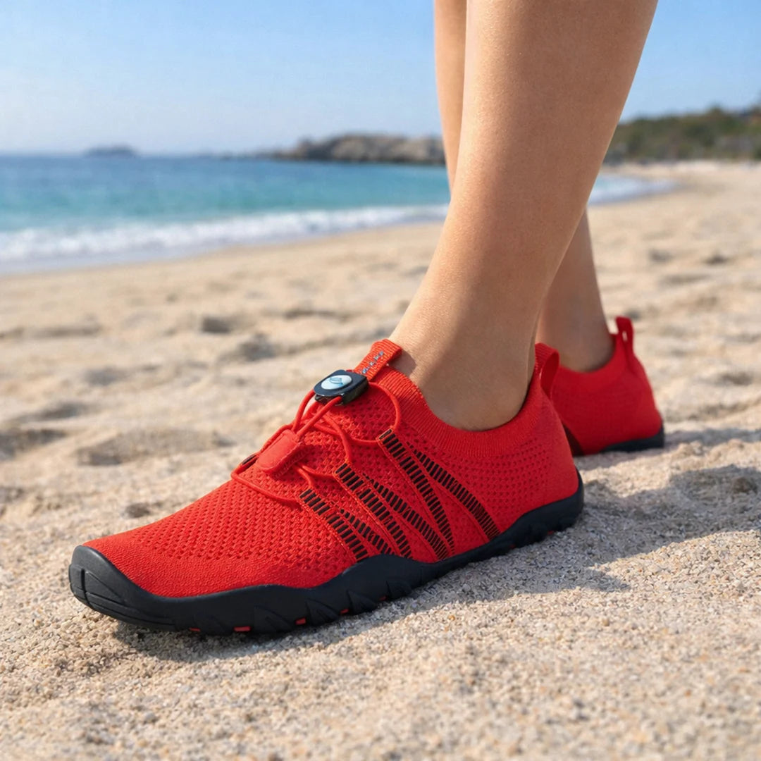 Zapatillas de agua para mujer en la arena, calzado barefoot elástico de secado rápido.