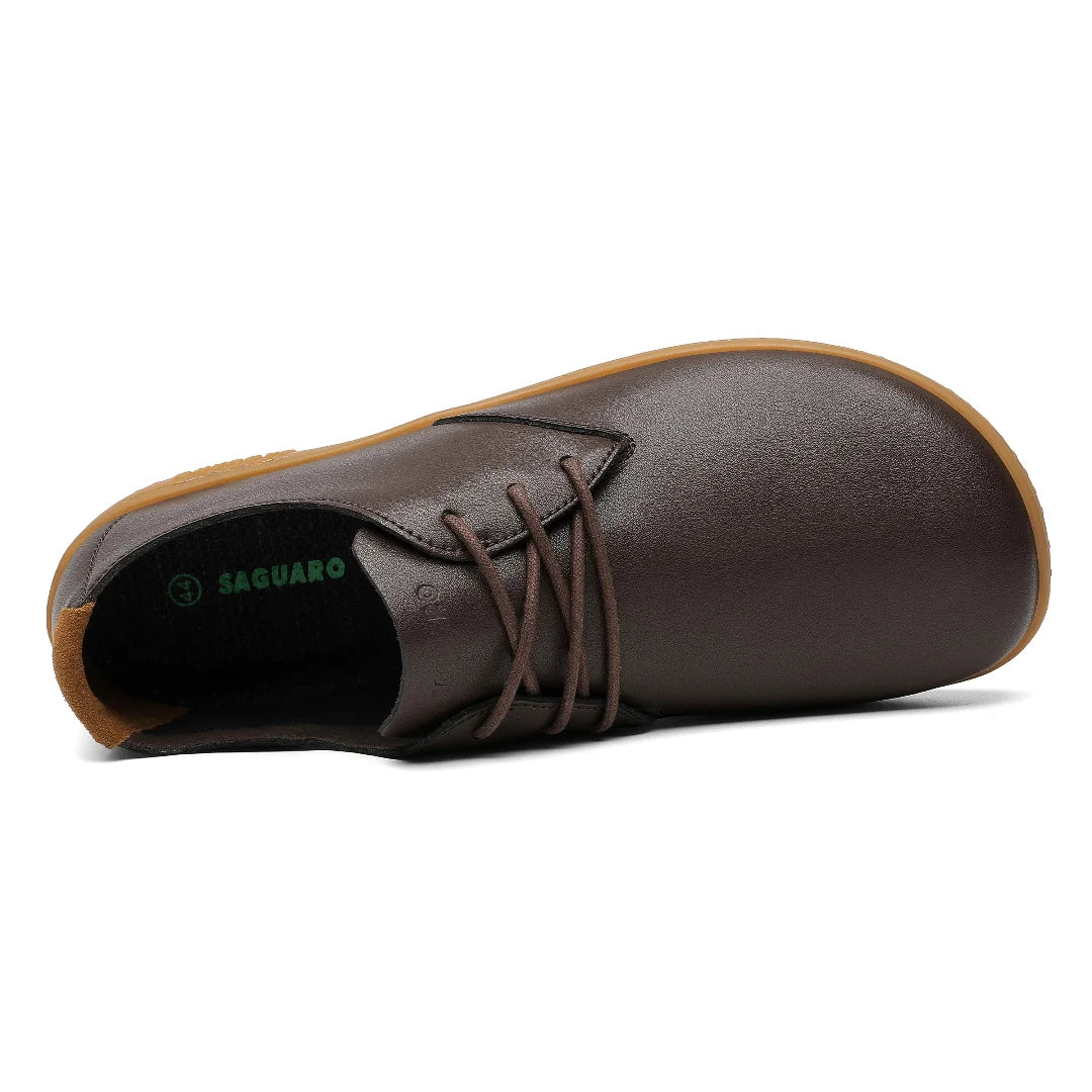 Zapato de horma ancha Saguaro Dream III café, calzado respetuoso que permite la alineación natural de los dedos del pie.